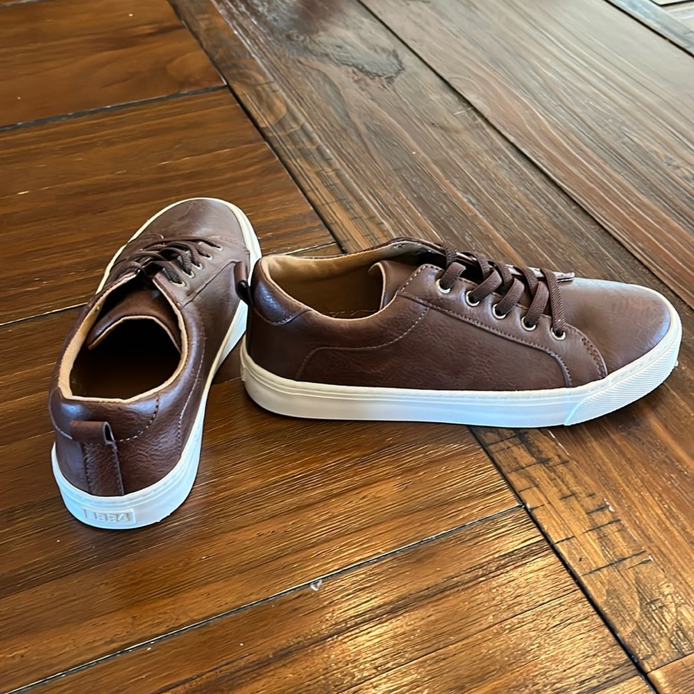 Boys Dress Shoes - Brown - youth sz 5 - NEW